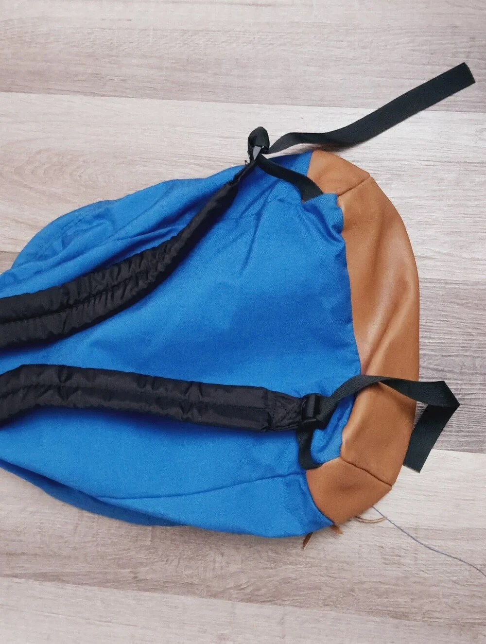 Jansport Vintage 90's Royal Blue Backpack with Tan Bottom